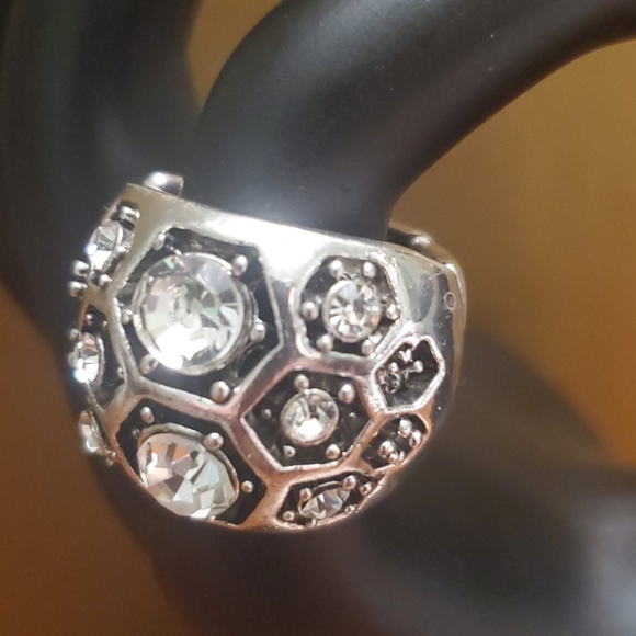 Statement Ring - Picture 3 of 5